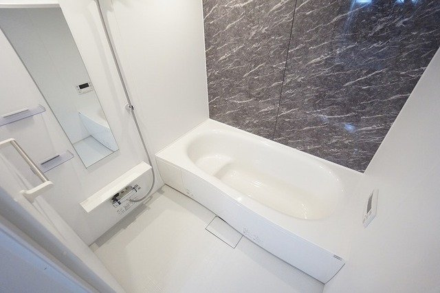 【浴室】 | 学園台シャルマン　Ⅰ | 日々の疲れを癒すお風呂付です