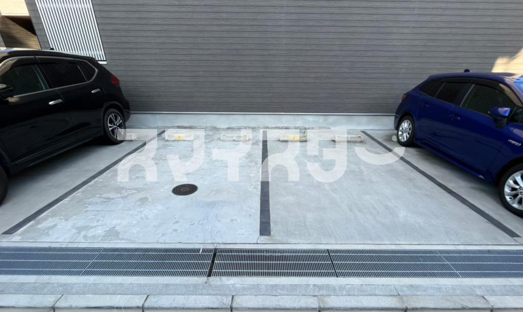 ルオージアの駐車場