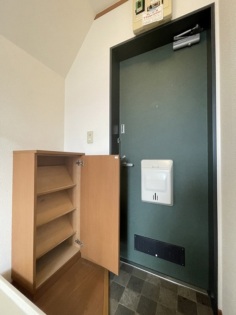 大多和アパートの玄関|★シューズＢＯＸ★