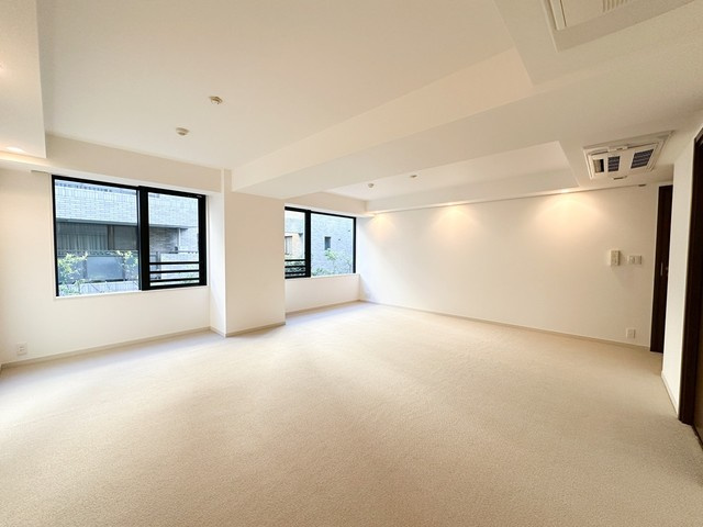 新宿区市谷砂土原町３丁目の賃貸マンションの内装