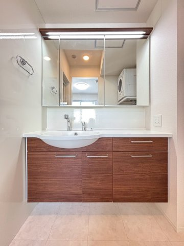 D-room IZUMIの洗面所|※別号室参考写真
