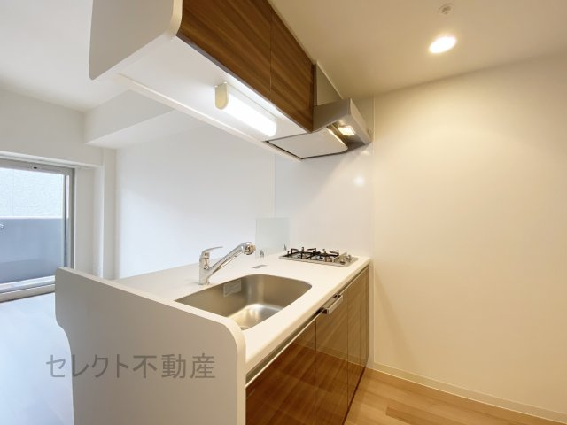 プレサンスジェネ千種内山のキッチン