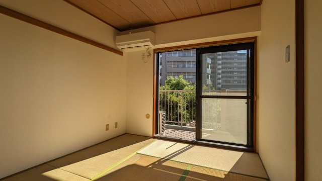 コスモ南与野の和室