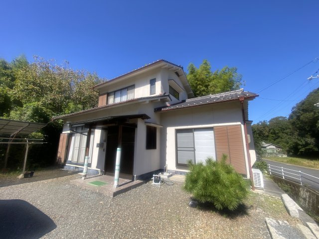 備前市鶴海畑付中古戸建住宅の外観