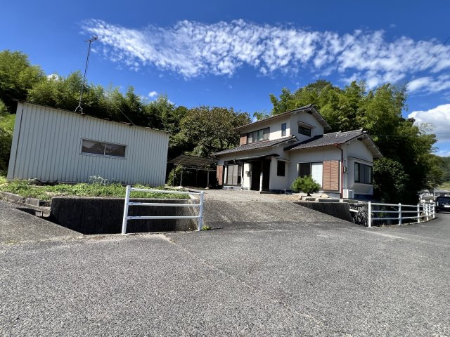 備前市鶴海畑付中古戸建住宅の外観