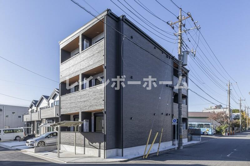 rh八潮(アールエイチヤシオ)仲介手数料（賃料の1.10ヵ月）の50％OFF対象物件！の外観|きれいな外観です