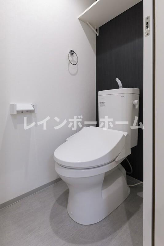 rh八潮(アールエイチヤシオ)仲介手数料（賃料の1.10ヵ月）の50％OFF対象物件！のトイレ|落ち着いた色調のトイレです