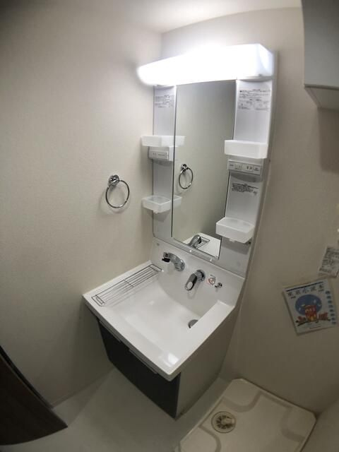 イーストランド日本堤の洗面所