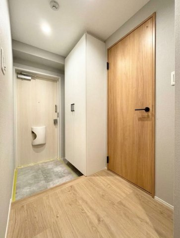 ライオンズマンション三鷹B棟の玄関