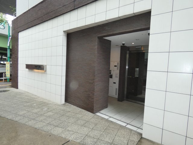 【エントランス】