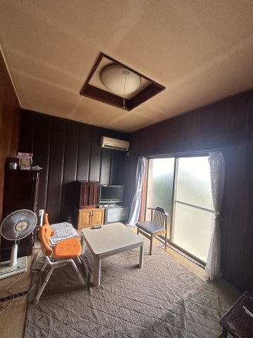 堺市東区野尻町　中古戸建の洋室