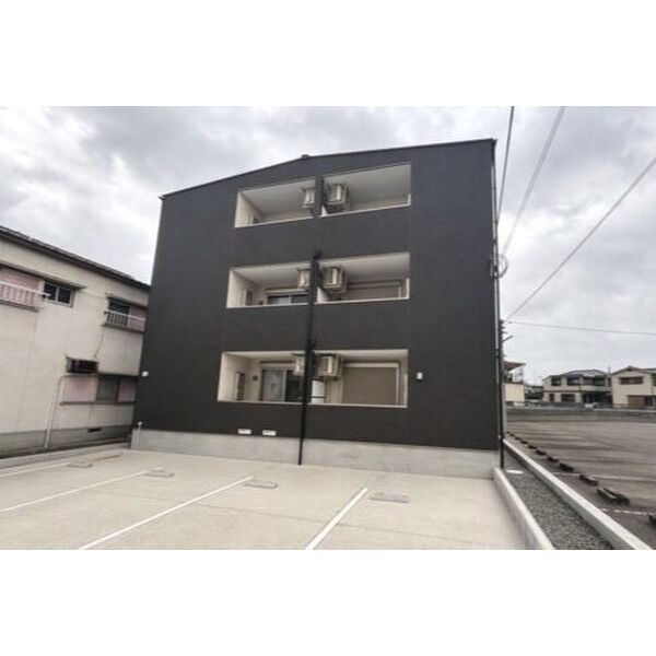 ジーメゾン新在家の外観