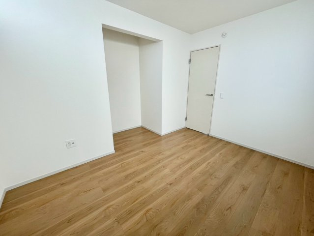 玉手１期　新築戸建ての洋室