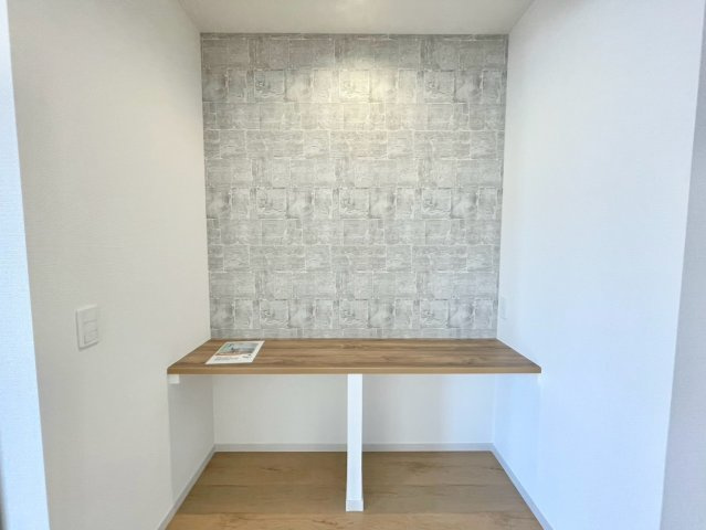 玉手１期　新築戸建ての内装|スタディカウンターが付いております！