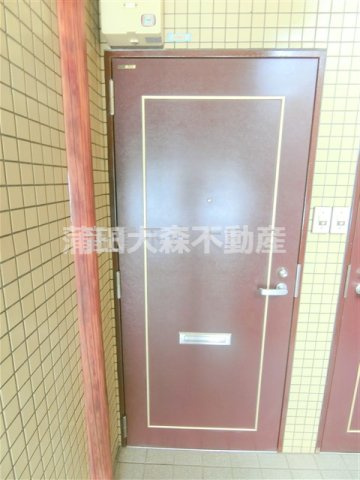 田中ビルディングの玄関
