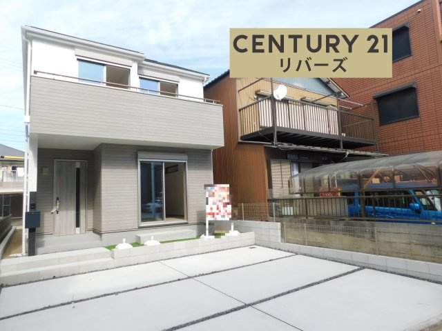 名古屋市港区名四町の新築一戸建の前面道路含む現地写真|☆限定１棟☆　　いつでも見学出来ます♪（お問合せ当日、平日、水曜、夜間でもＯＫ）　南北両面道路！　駐車並列２台ＯＫ！　二方向にひらかれたか明るい住まい♪　小学校徒歩３分♪　