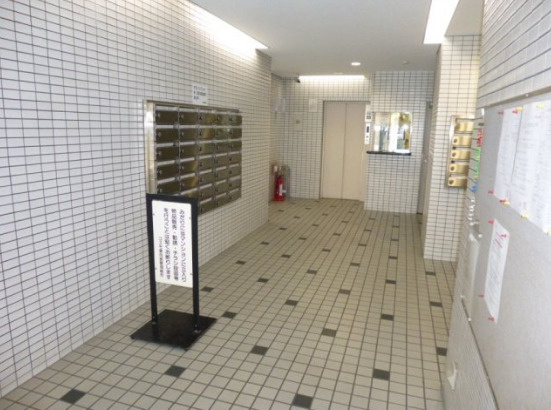 コスモ東向島のロビー