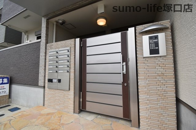 フジパレス立花駅南Ⅰ番館のロビー