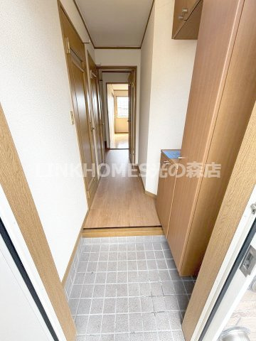 熊本市北区龍田弓削１丁目のアパートのエントランス|建物の内部です