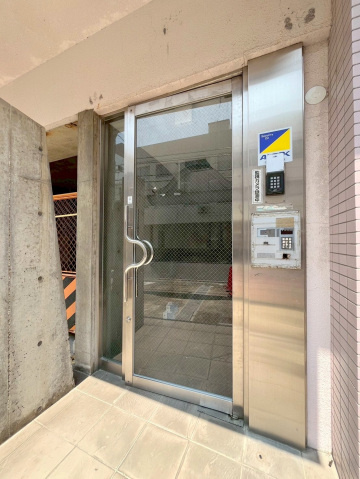 M Terrace舟入のエントランス