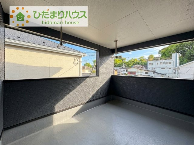 【バルコニー】 | 土浦市小松第7　新築戸建　4号棟 | 人気が高いインナーバルコニーを採用♪天候を気にせず洗濯物を干せ、紫外線も気にせずに済みます(*^^)v