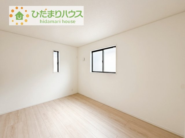 【洋室】 | 土浦市小松第7　新築戸建　4号棟 | 木の温もりがやさしいフローリング♪