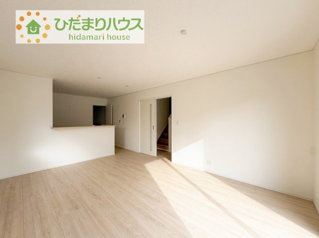 【居間・リビング】 | 土浦市小松第7　新築戸建　4号棟 | お友達や親戚とホームパーティもいいですね(*^^*)