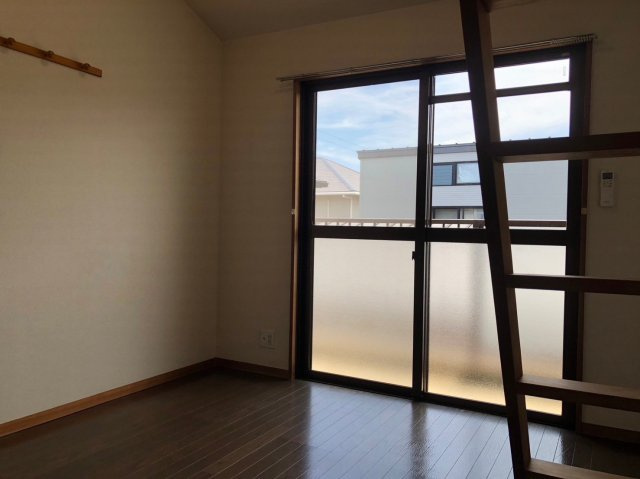 【内装】 | VILLA　SAGE　Ⅰ | 明るい色調の室内です