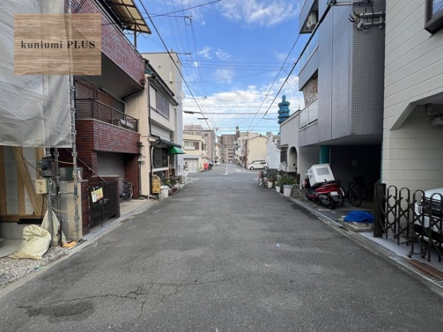大阪市城東区成育4丁目の前面道路含む現地写真