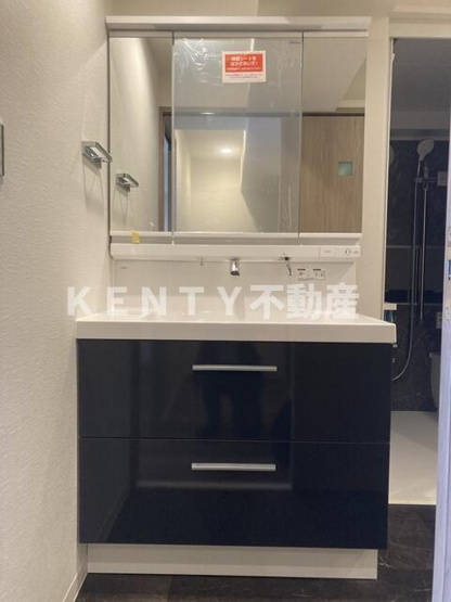 【洗面所】 | 上池台マンション | 広い洗面スペース