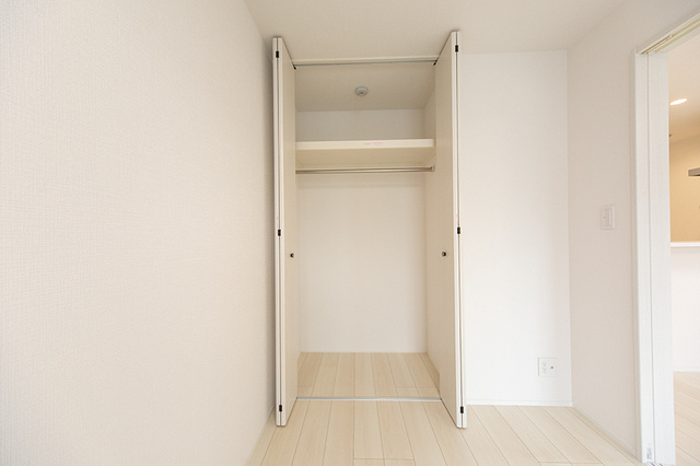 ＨＩＬＬ　ＴＯＰ　ＲＥＳＩＤＥＮＣＥ　ＯＳＡＫＩの収納|※写真は同タイプ住戸です。