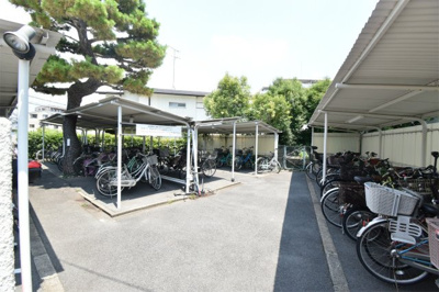 【駐輪場】 | 曽根グリーンハイツ | エイブル売買事業部では、箕面市・豊中市・吹田市・池田市・茨木市・高槻市の北摂エリア全域で、物件のご紹介を致しております。北摂エリアにて購入物件をお探しの際は、当社までお問合せ下さいませ。