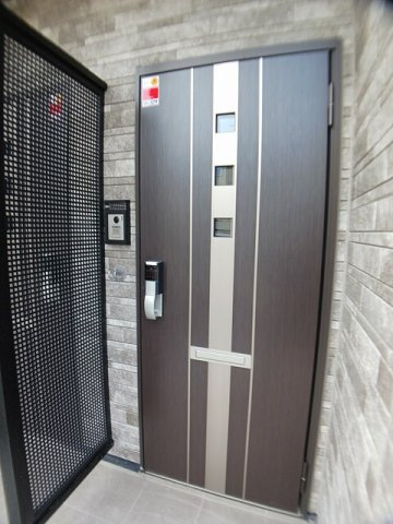 ウィブリーハイツの玄関|落ち着いた玄関です