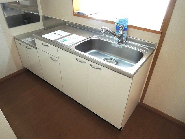 プロムナ－ド　ロ－ズのキッチン|コンパクトなキッチンで掃除もラクラク