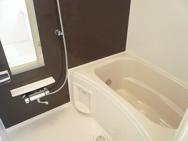 ブリーゼ楓Ⅱ　Ｂの浴室|コンパクトで使いやすいお風呂です