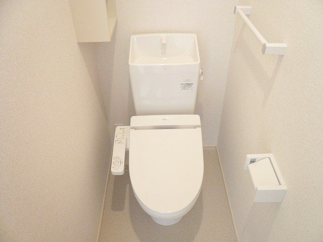 ブリーゼ楓Ⅱ　Ｂのトイレ|ゆったりとした空間のトイレです
