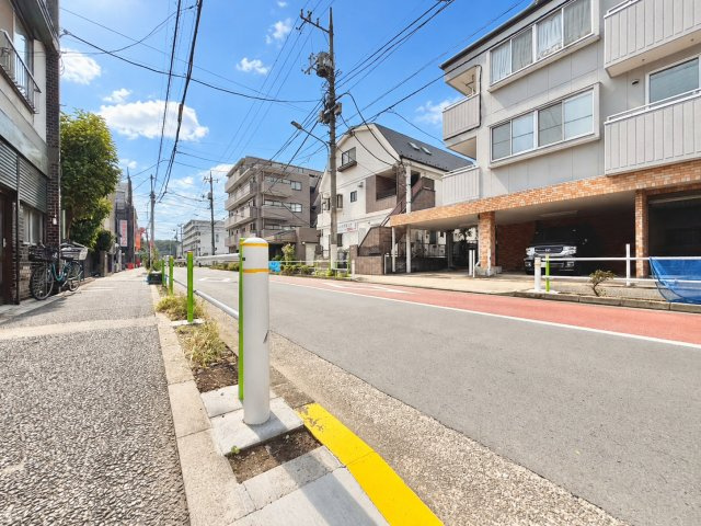 板橋区成増1丁目　新築戸建の前面道路含む現地写真|2026.10.30撮影

現地ご見学希望・資料請求などお気軽にお問い合わせ下さい！
03-5990-5201