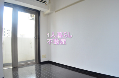 【居間・リビング】 | Verona大井南LussoGrande | 5.4帖のリビングです。