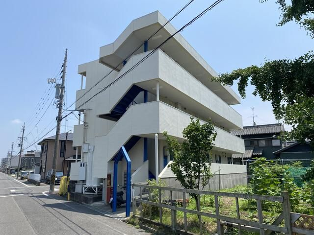 刈谷市松栄町１丁目の一棟アパートの外観