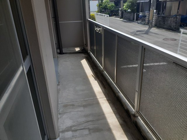 サンクレールのバルコニー|外からの目が気にならないバルコニーで洗濯物が干せます