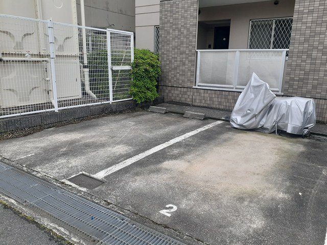 サンクレールの駐車場|駐車場があるので、車を買う予定の方も安心です