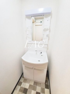 【洗面所】 | 平井7丁目戸建 | 洗面台です。