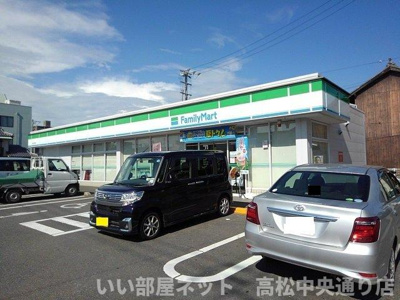 【周辺】 | 八幡館 | ファミリーマート坂出文京町店まで750m
