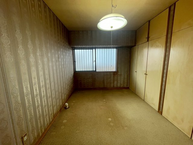 グリーンハイツ那覇の洋室