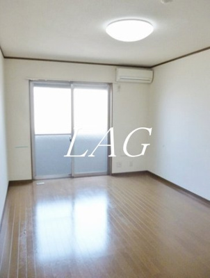 【居間・リビング】 | プチ　ヴェール | 洋室のお部屋です。