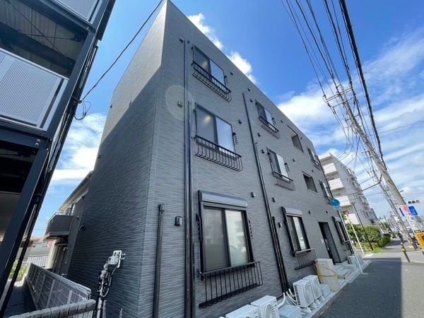 パークステュディオ胡録台の外観