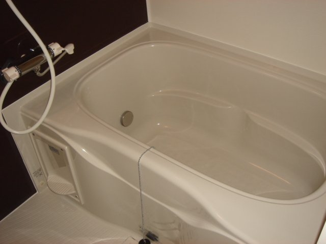 ファインビューヒルズの浴室|コンパクトで使いやすいお風呂です