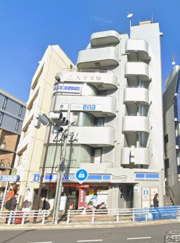 新宿区馬場下町の店舗事務所の外観