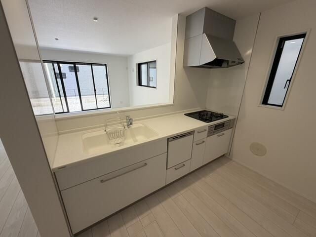 鵠沼松が岡２丁目戸建のキッチン