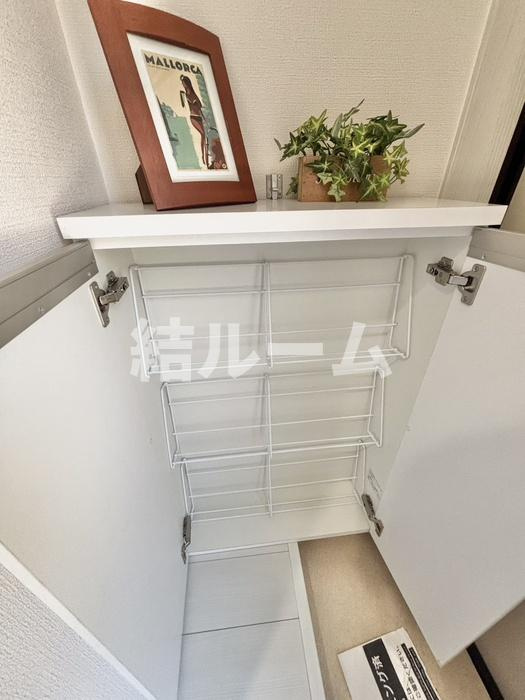 豊島区目白５丁目のアパートの玄関|イメージ画像